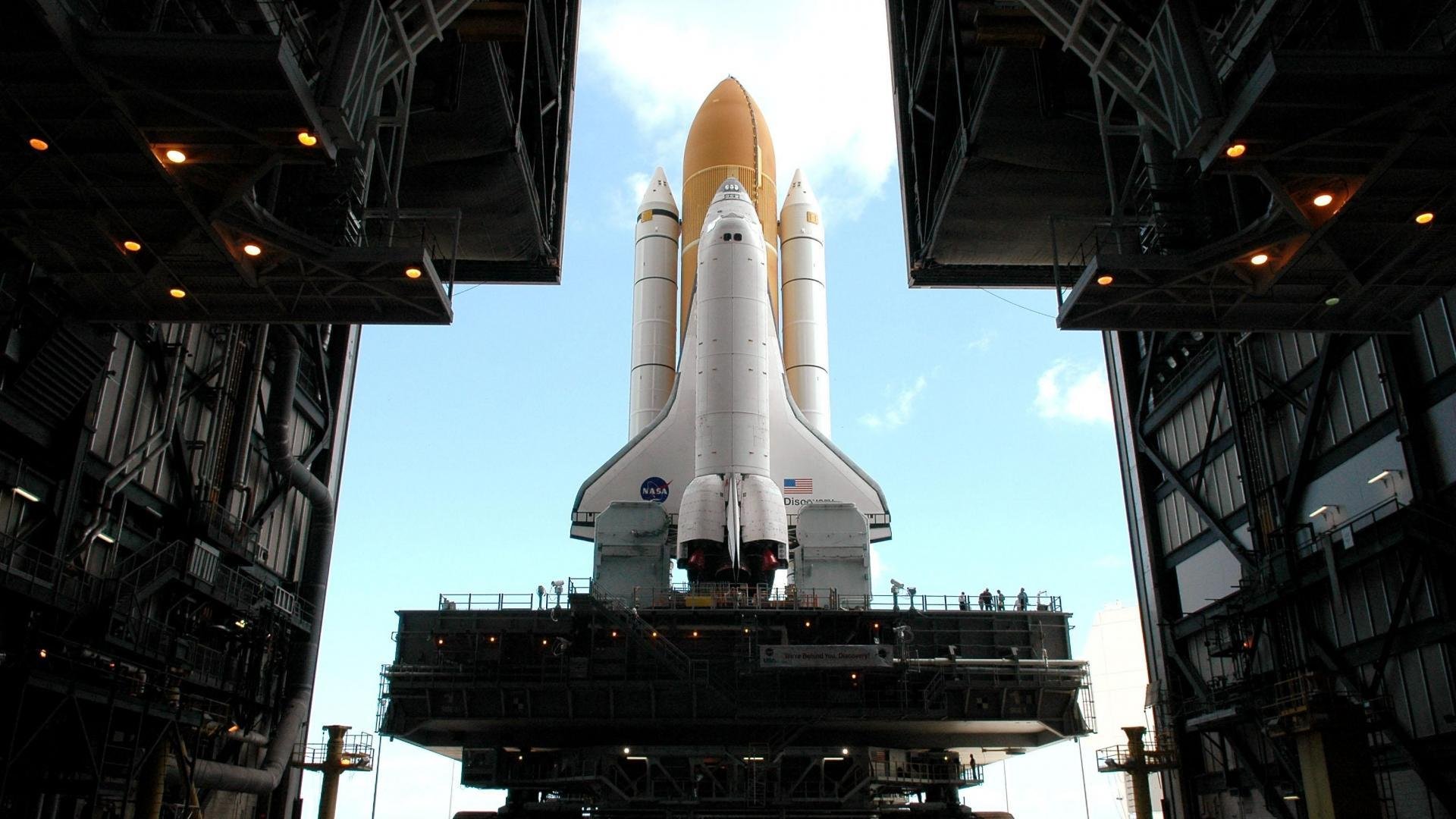 欧洲足球的魔幻十分钟，当罗德里戈在土耳其的喧嚣中，用指尖划破沉默