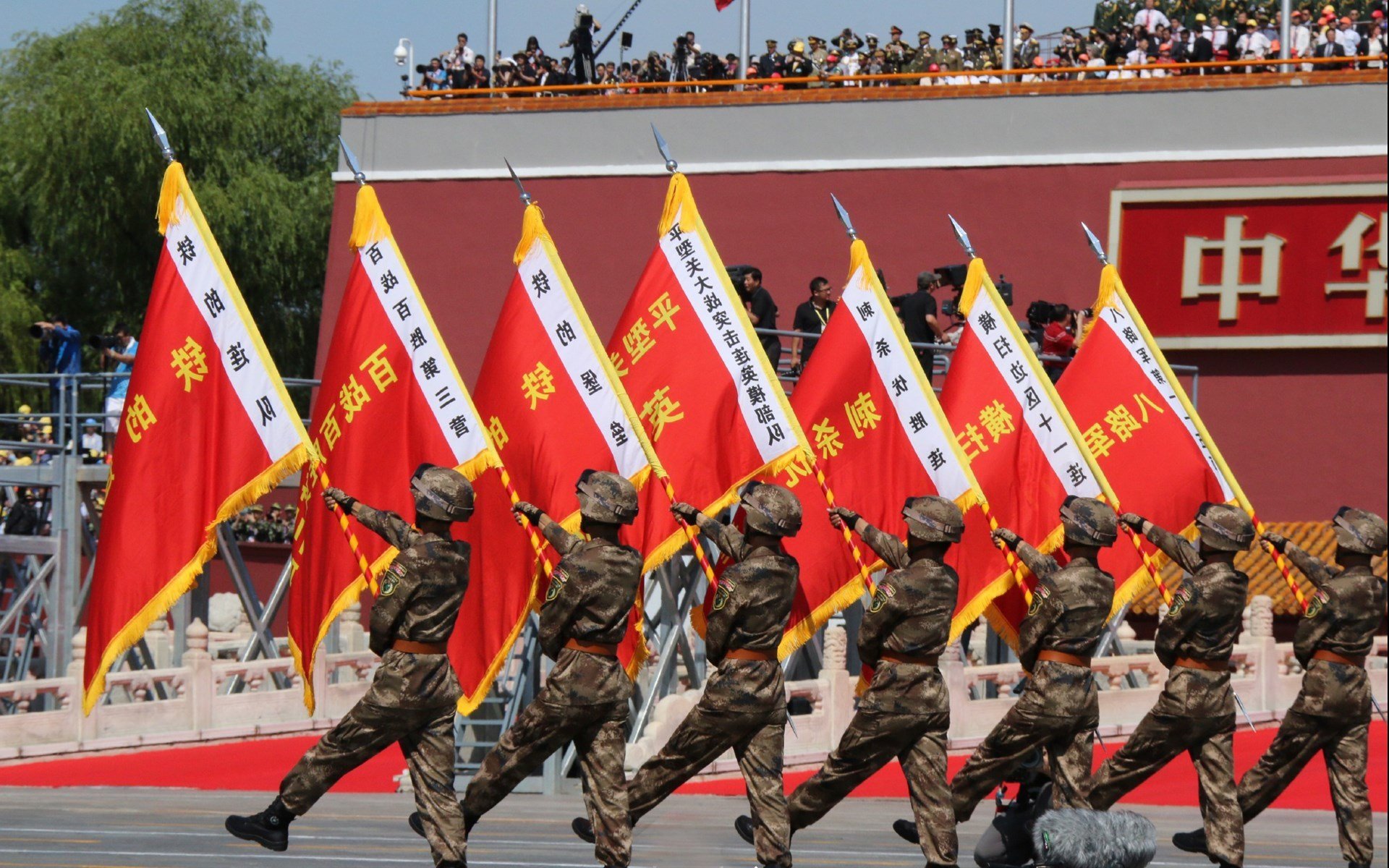 控球之魂，卢卡库致命一击，墨西哥在H组技术流对决中击碎保加利亚防线